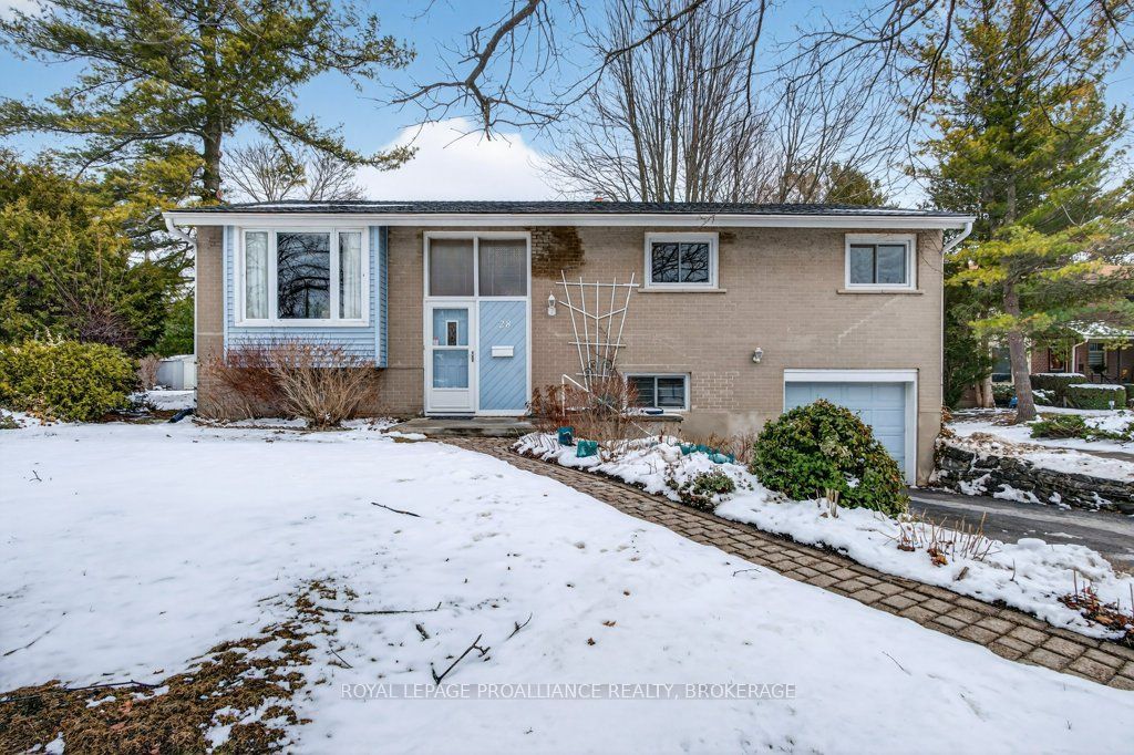 Photo of 28 Pember Place, Kingston, ON K7M 2P7 (MLS # X12908608)
