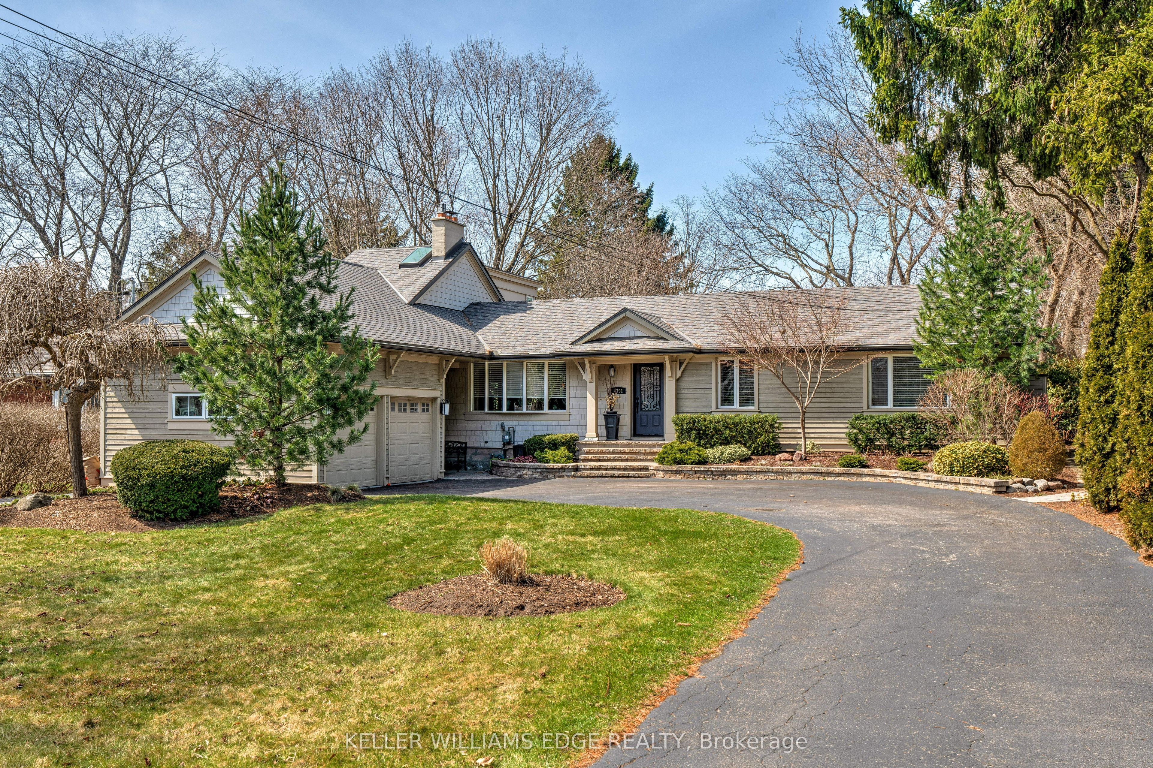 4391 Lakeshore Road