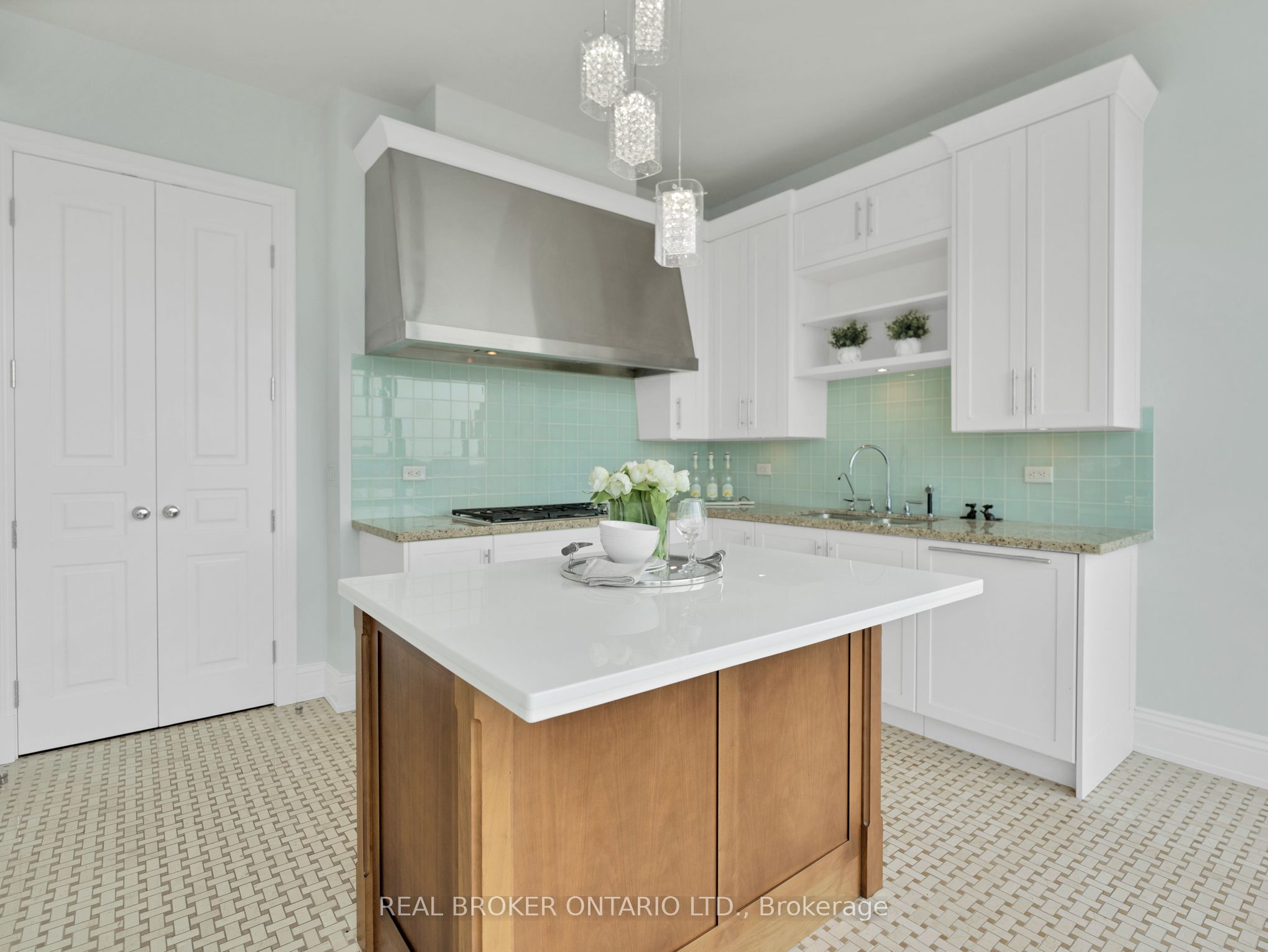 183 Wellington Street W 3803
