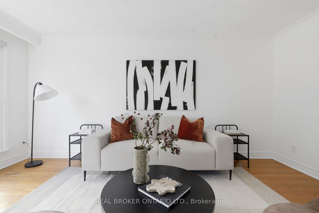 Photo of 1324 Lawrence Avenue W, Toronto, ON M6L 1A7 (MLS # W12555428)