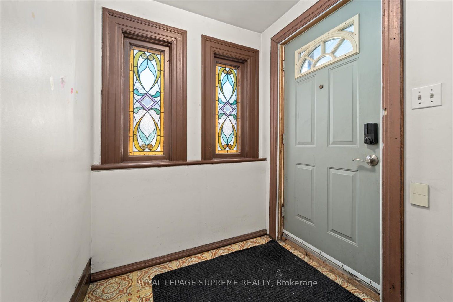 1309 King Street W