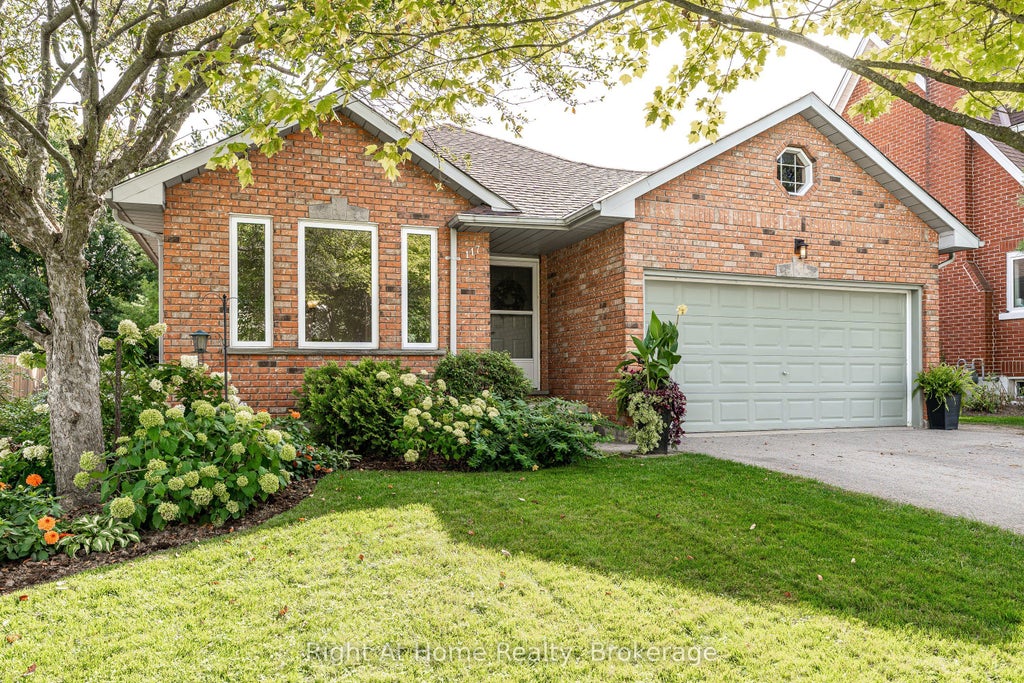 Photo of 117 Pleasant Drive, Stratford, ON N5A 4X5 (MLS # X13817144)