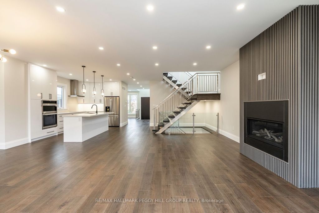 Photo of 18 Bellman Avenue, Toronto, ON M8W 4A3 (MLS # W12609458)
