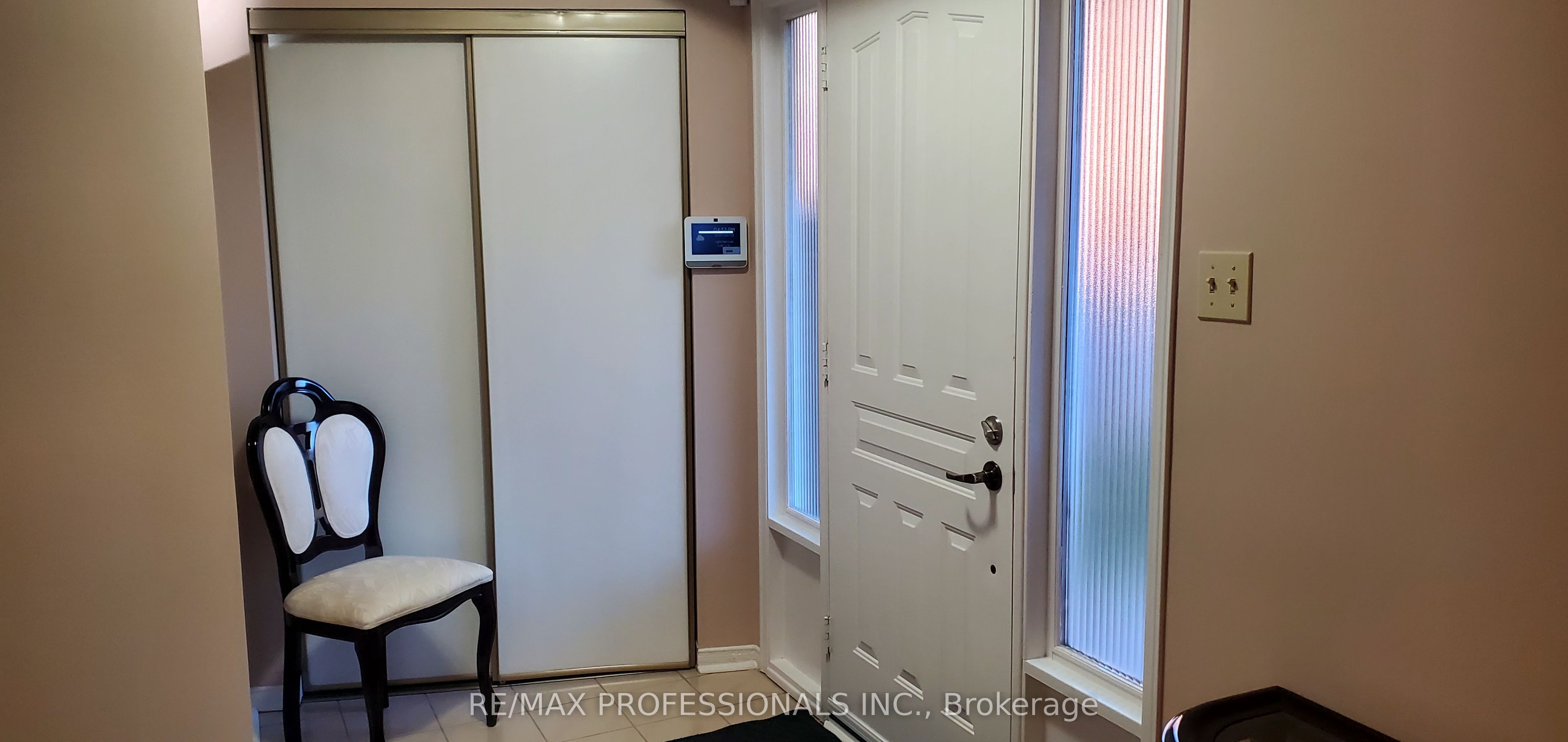 2545 Addingham Crescent