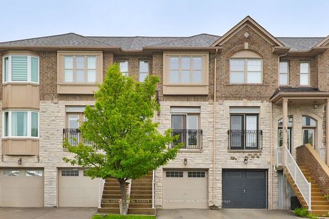 2410 Woodstock Trail 14 Oakville ON L6M 0L3