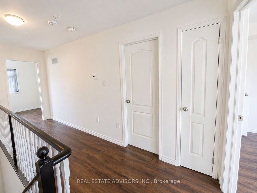 Photo of 2696 Deputy Minister Path #169, Oshawa, ON L1H 7K4 (MLS # E13041856)