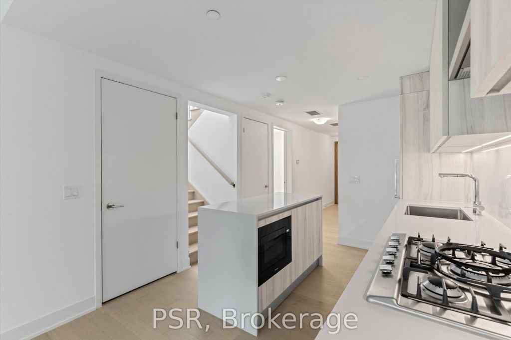 Photo of 200 Keewatin Avenue #PH401, Toronto, ON M4P 1Z8 (MLS # C12350877)
