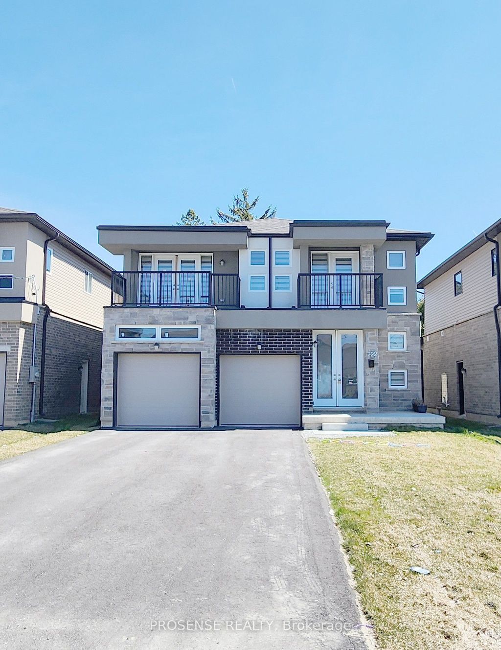 Photo of 209 PILKINGTON Street, Thorold, ON L2V 1C2 (MLS # X12883924)