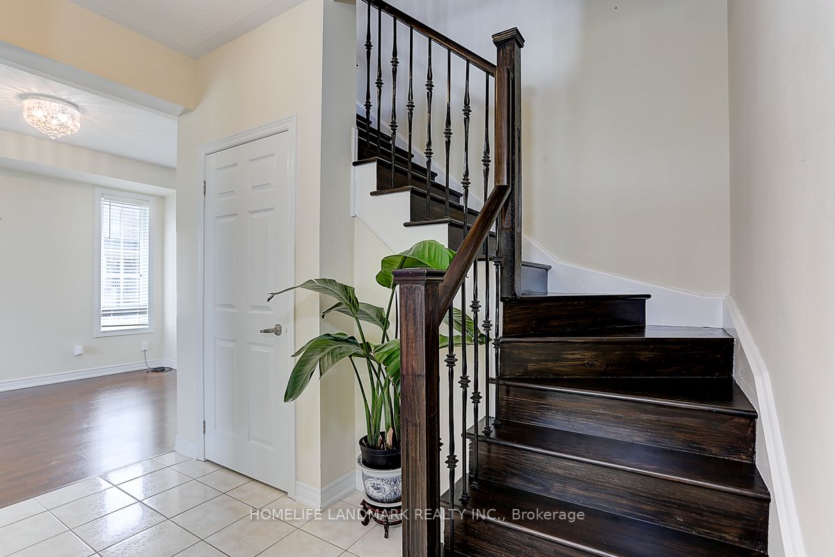 10 Paper Birch Drive