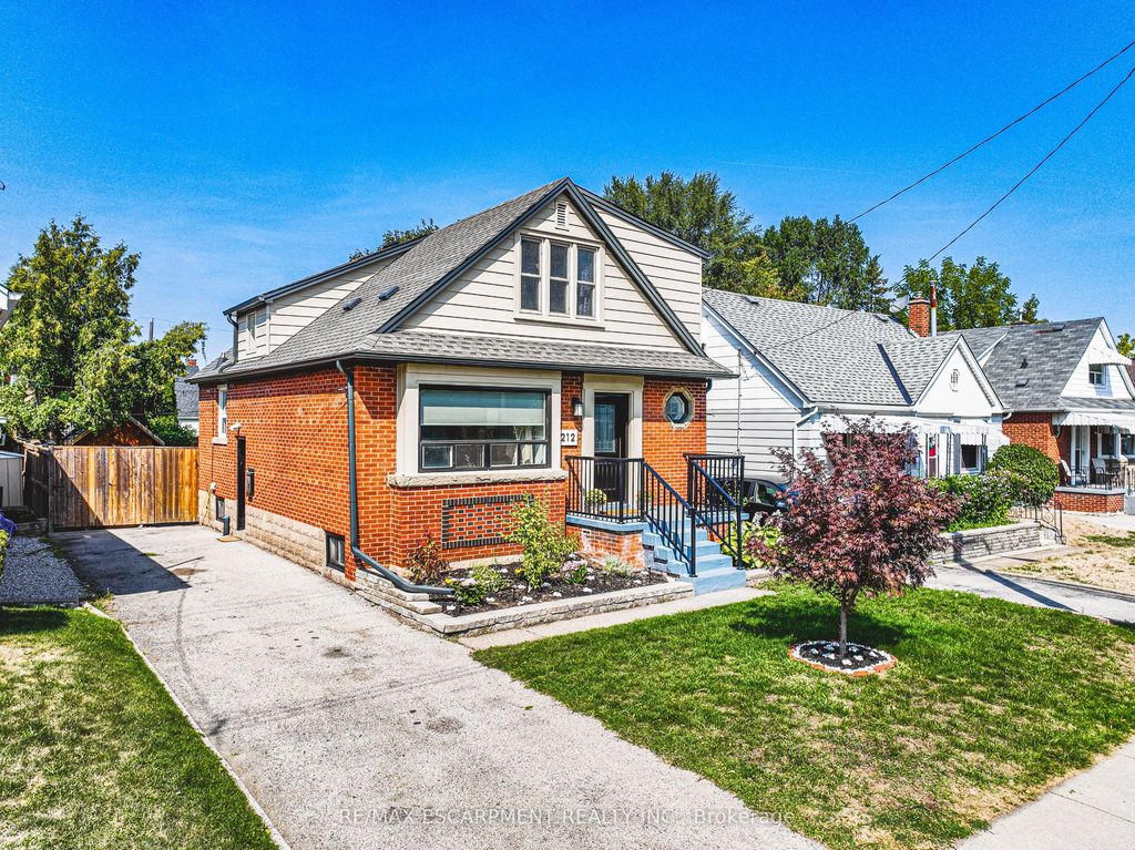 Photo of 212 Rodgers Road, Hamilton, ON L8K 3C4 (MLS # X12456969)