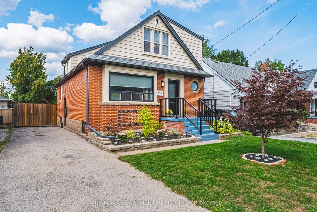 Photo of 212 Rodgers Road, Hamilton, ON L8K 3C4 (MLS # X12456969)