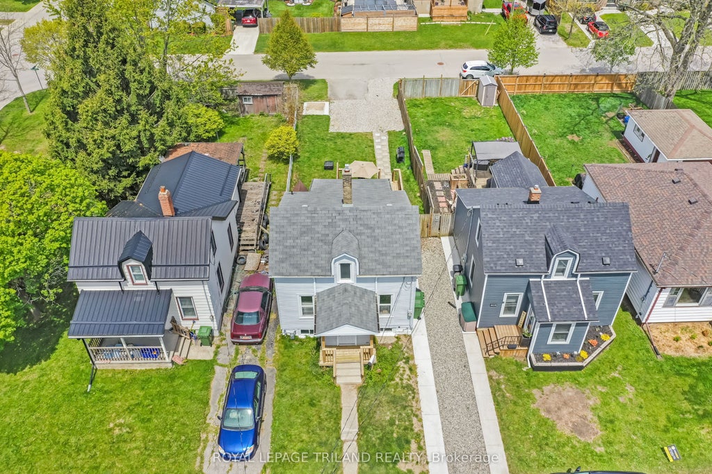 Photo of 17 TRAFALGAR Street, St. Thomas, ON N5P 1P1 (MLS # X13484678)