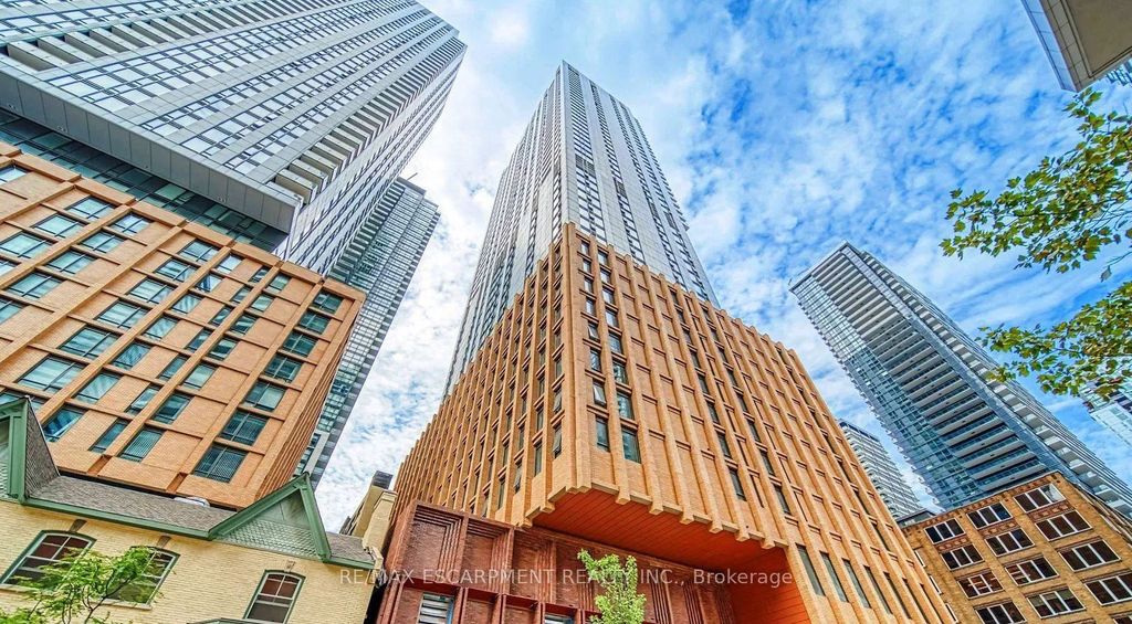 Photo of 28 Widmer Street #4021, Toronto, ON M5V 0T2 (MLS # C12365675)