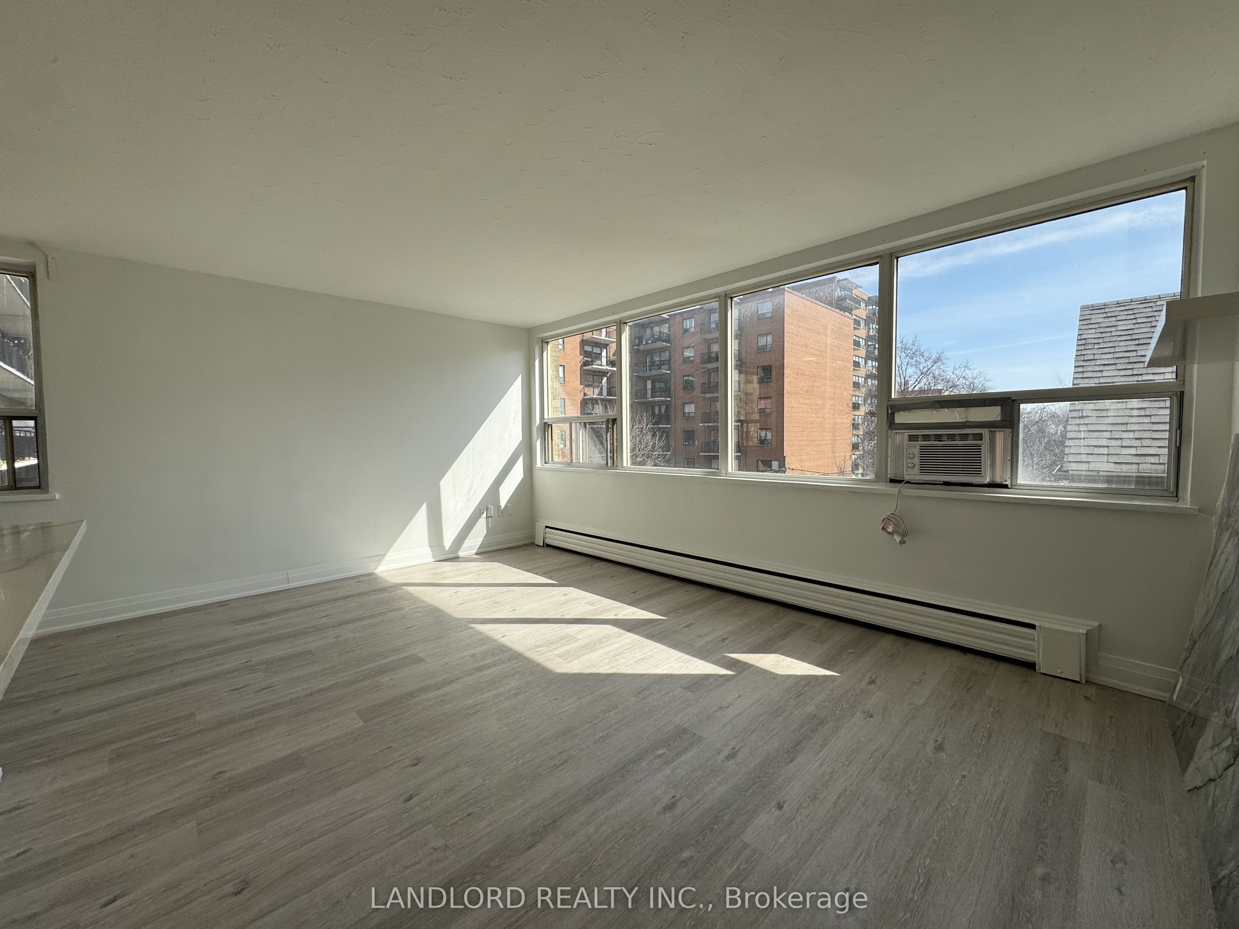140 Springhurst Avenue 41