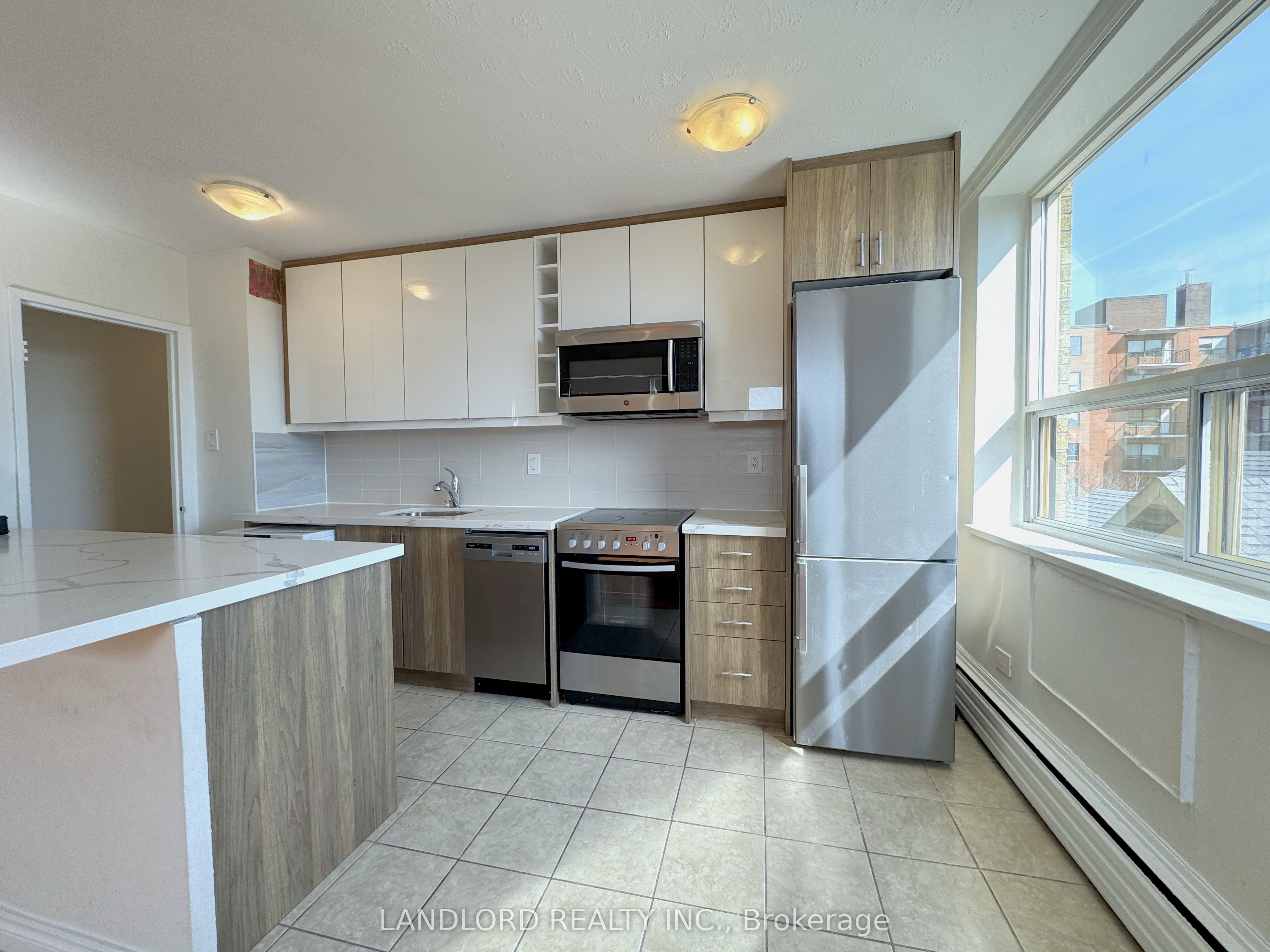 140 Springhurst Avenue 41