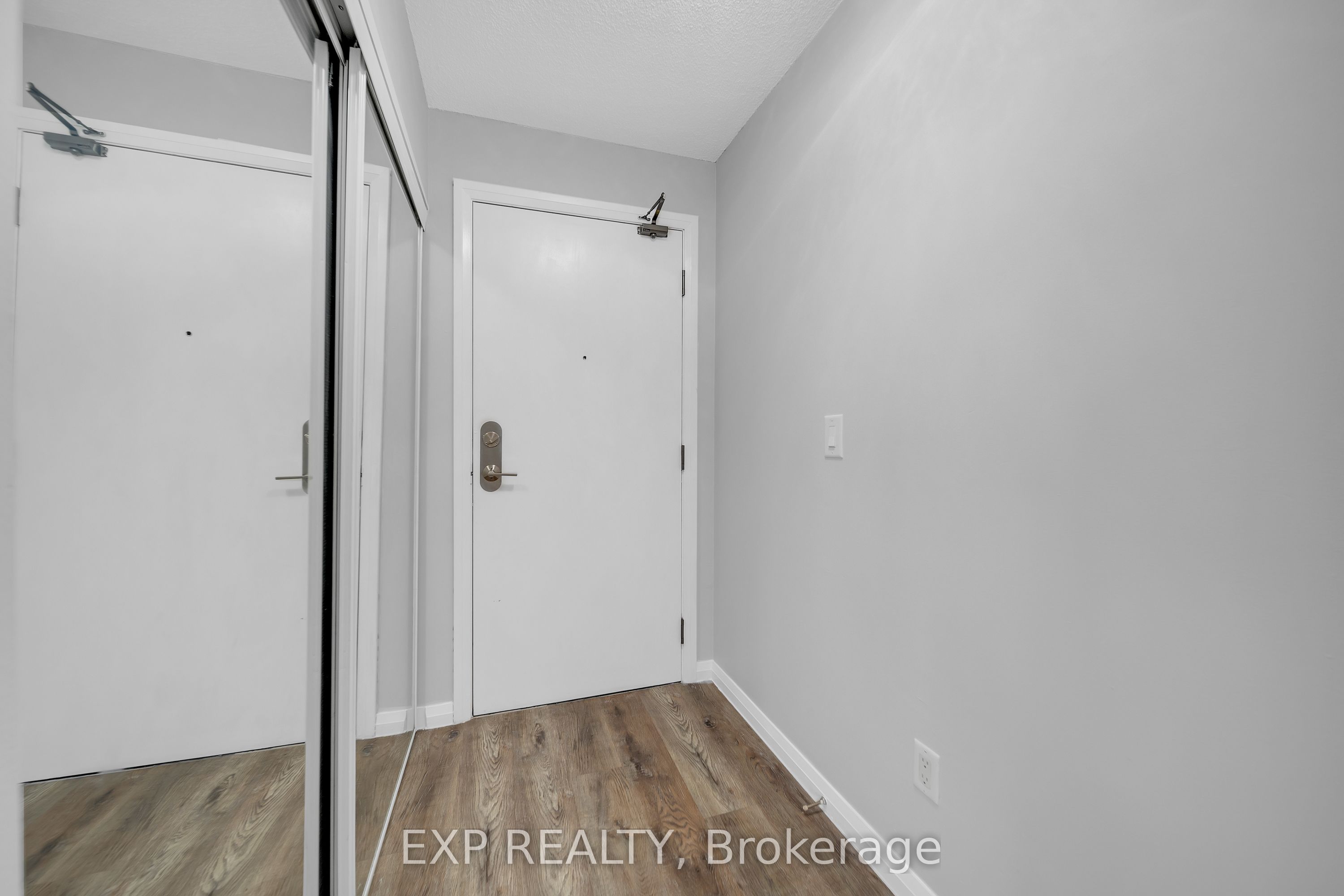 220 Forum Drive 1009