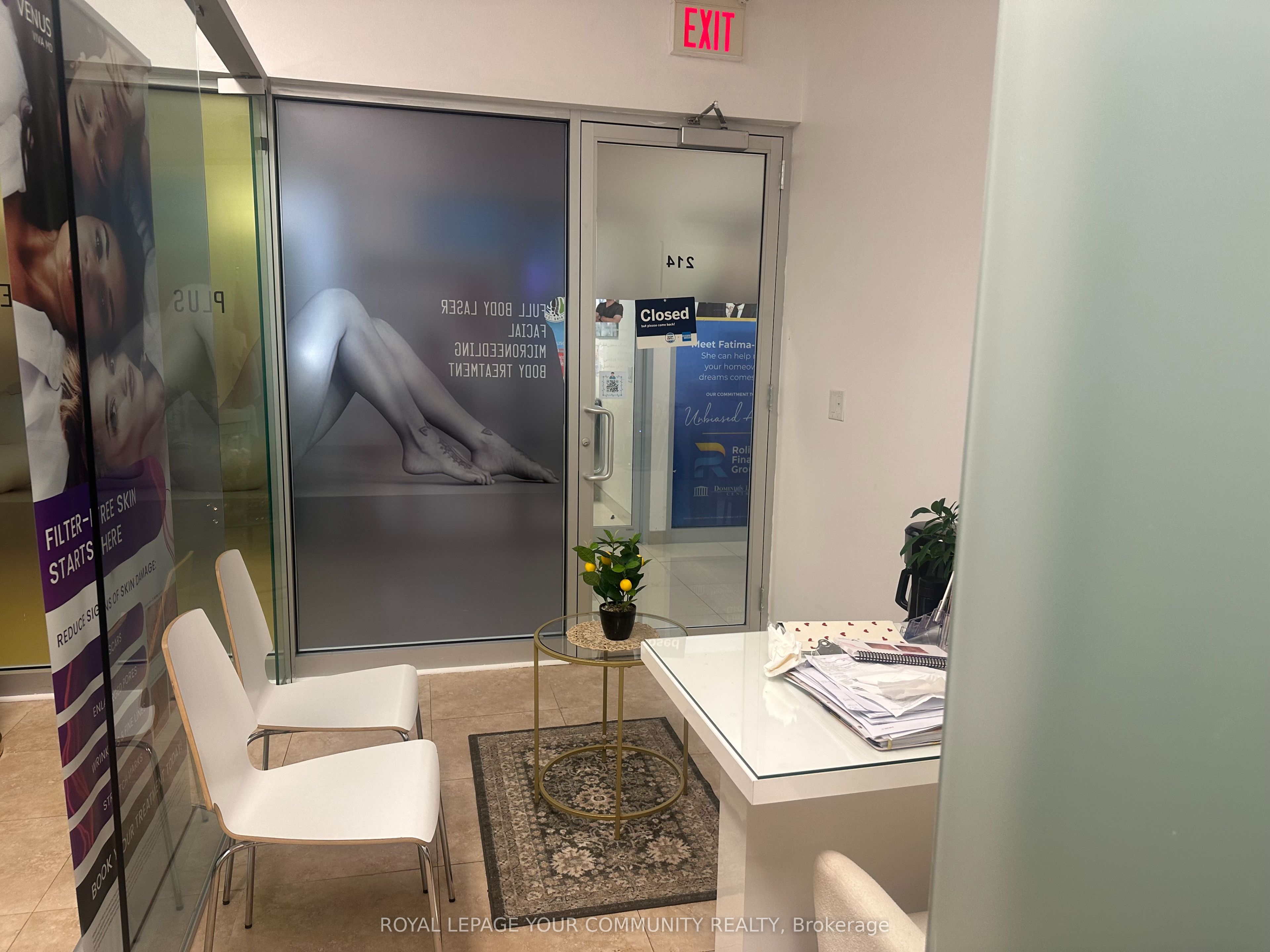 7163 Yonge Street 214