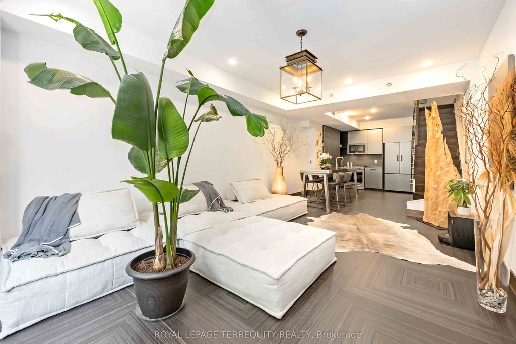 Photo of 3 Elsie Lane #30, Toronto, ON M6P 0B8 (MLS # W12616418)