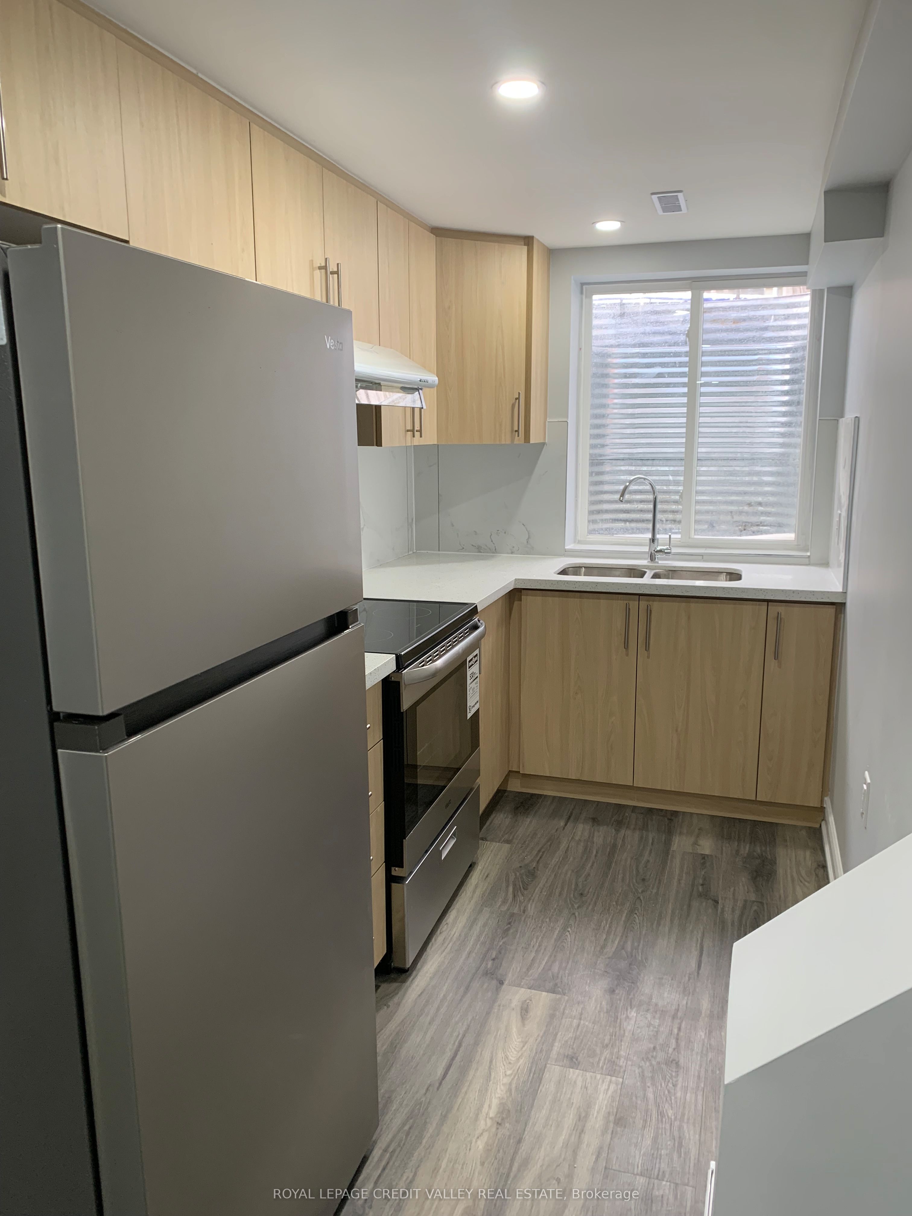 37 Pennyroyal Crescent