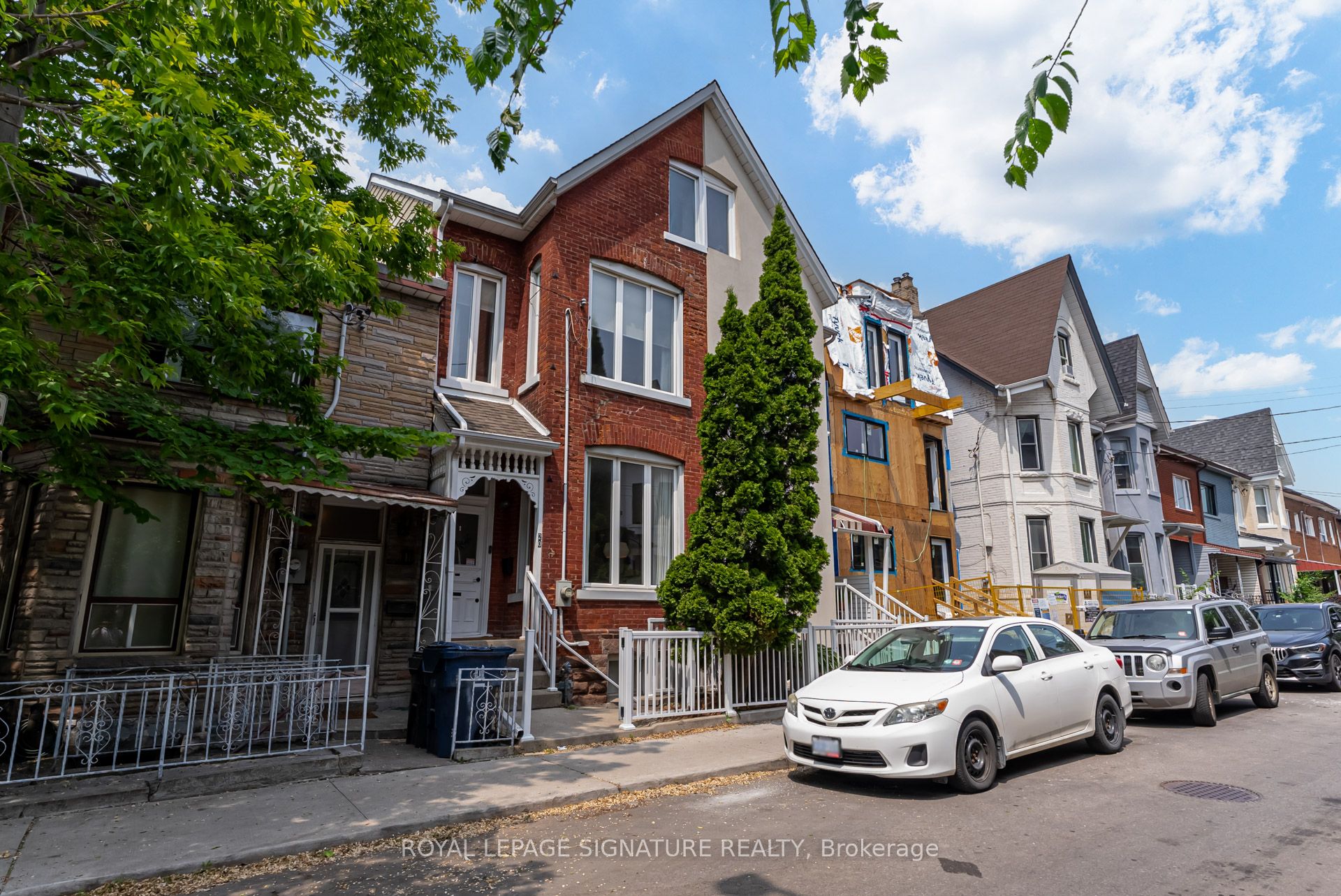 20 Manning Avenue