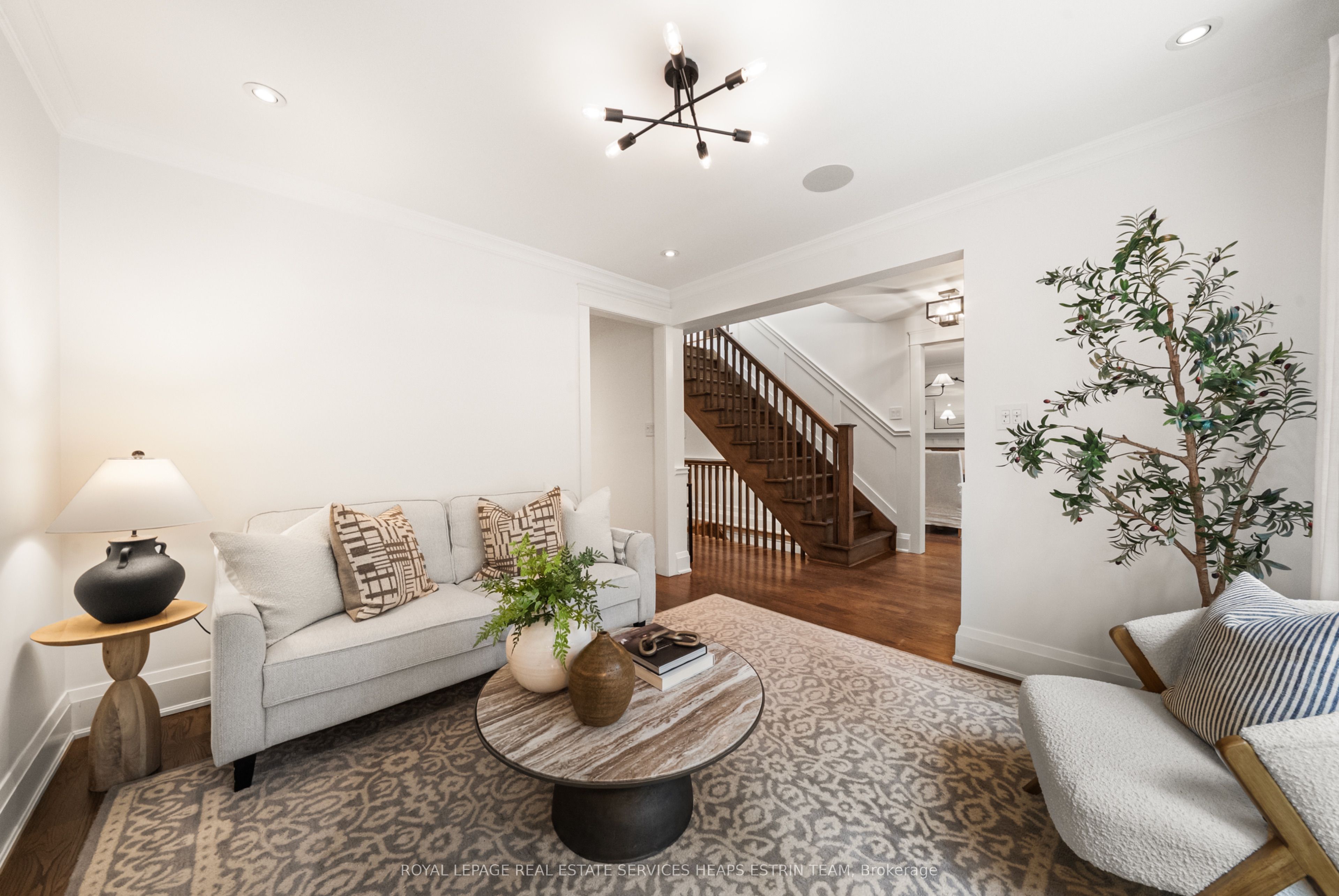 17 Noel Avenue