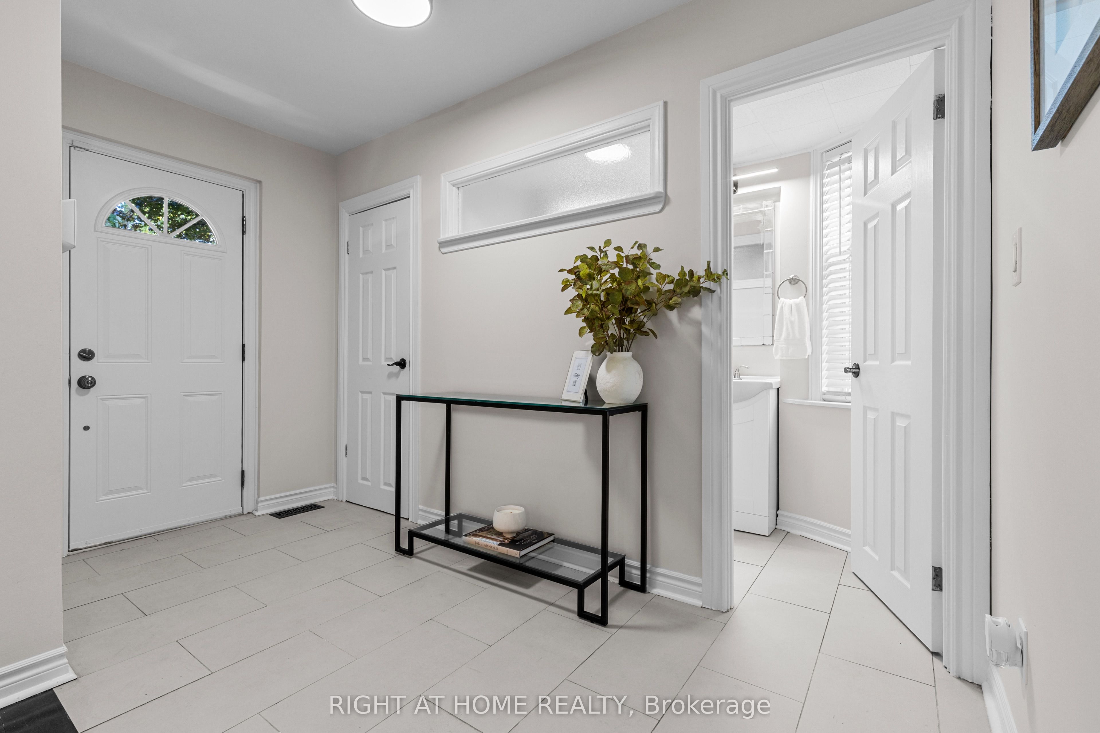 10 Haliburton Avenue