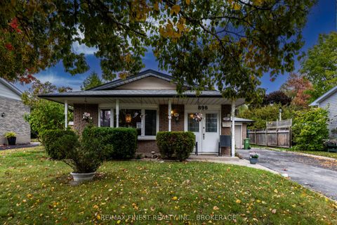 Photo of 896 Development Drive, Kingston, ON K7M 5T1 (MLS # X12473837)