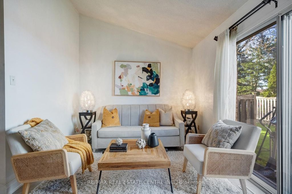 Photo of 5020 Delaware Drive #25, Mississauga, ON L4Z 3C7 (MLS # W13061032)