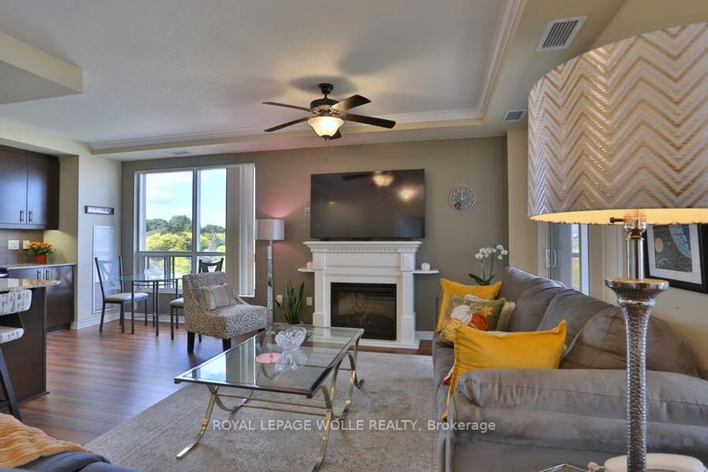 Photo of 539 W Belmont Avenue W #608, Kitchener, ON N2M 0A2 (MLS # X12461827)