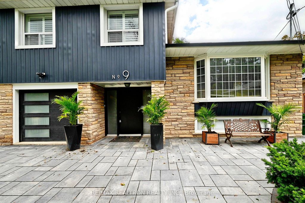 Photo of 9 Karen Road, Toronto, ON M3A 3L5 (MLS # C12431707)