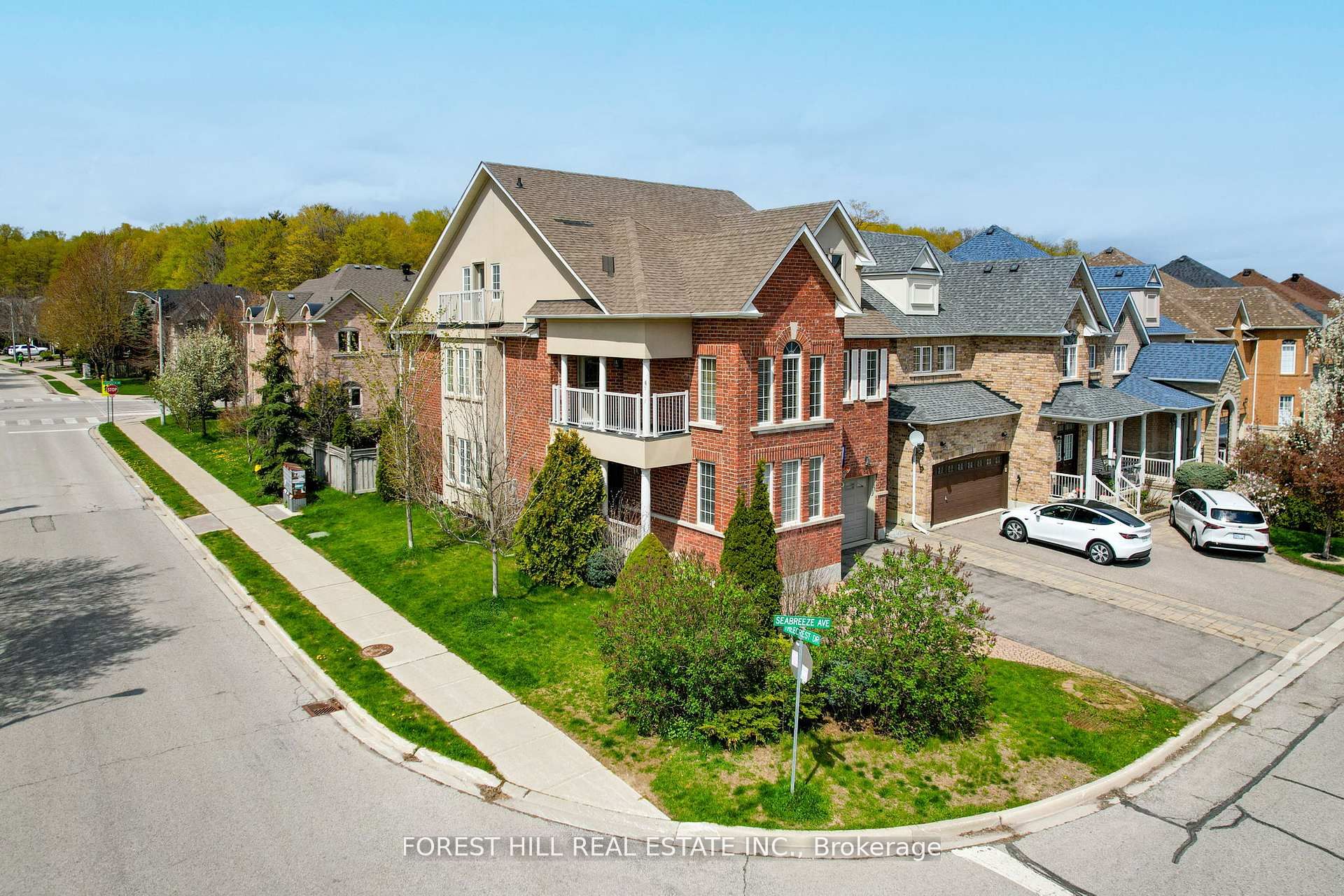 92 Seabreeze Avenue