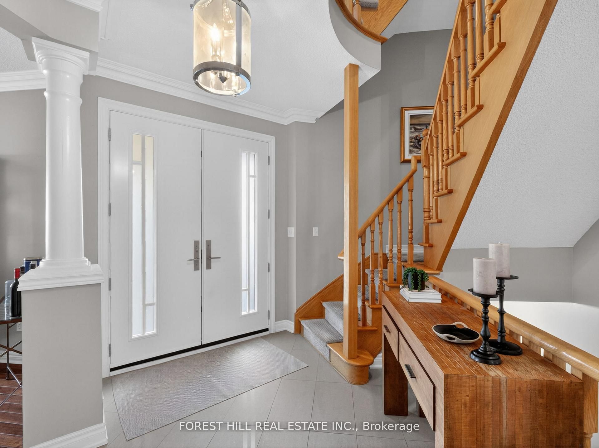 92 Seabreeze Avenue