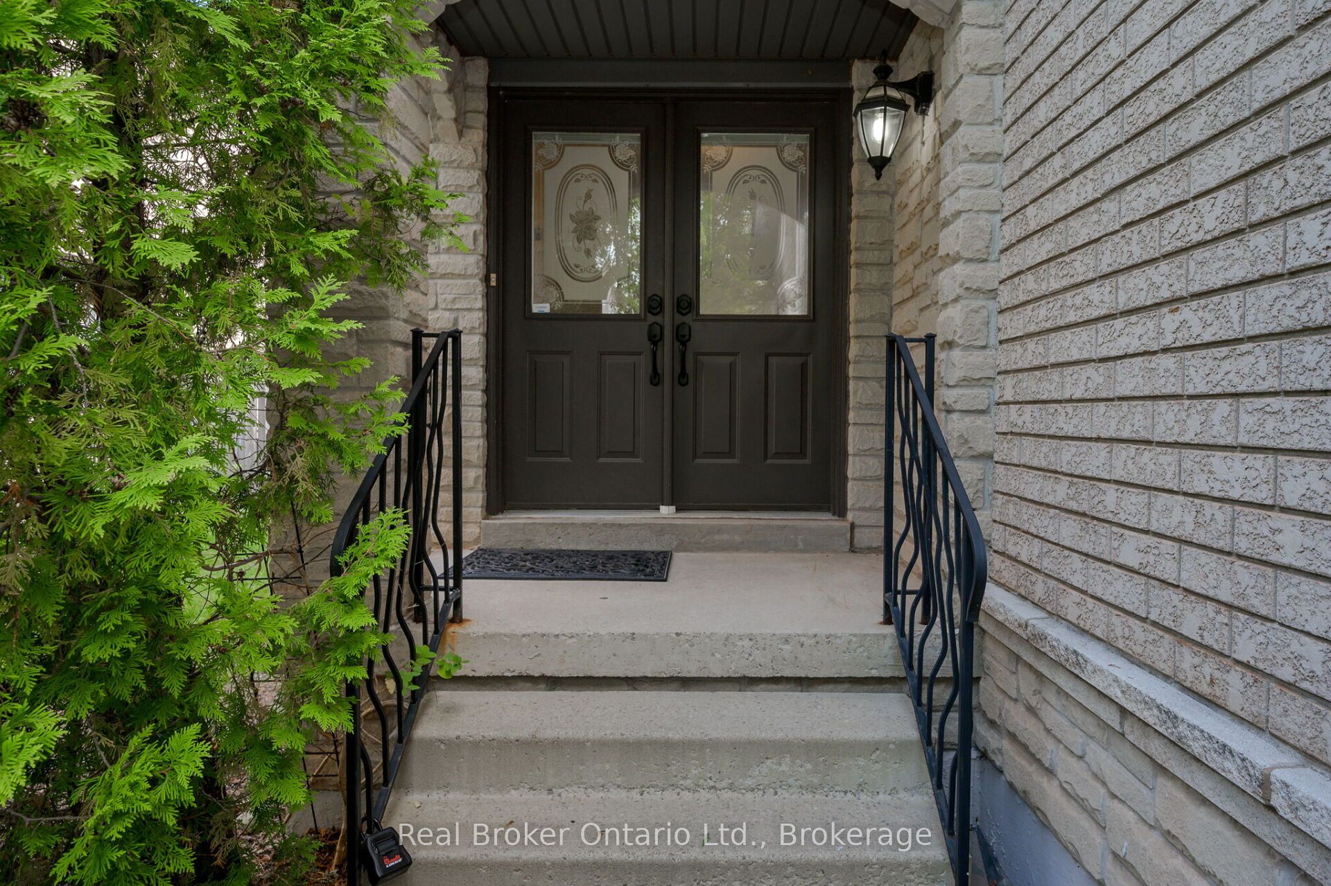 2189 Shorncliffe Boulevard