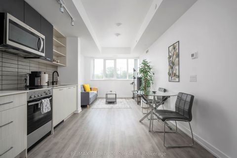 2300 St Clair Avenue W 307 Toronto ON M6N 0B3