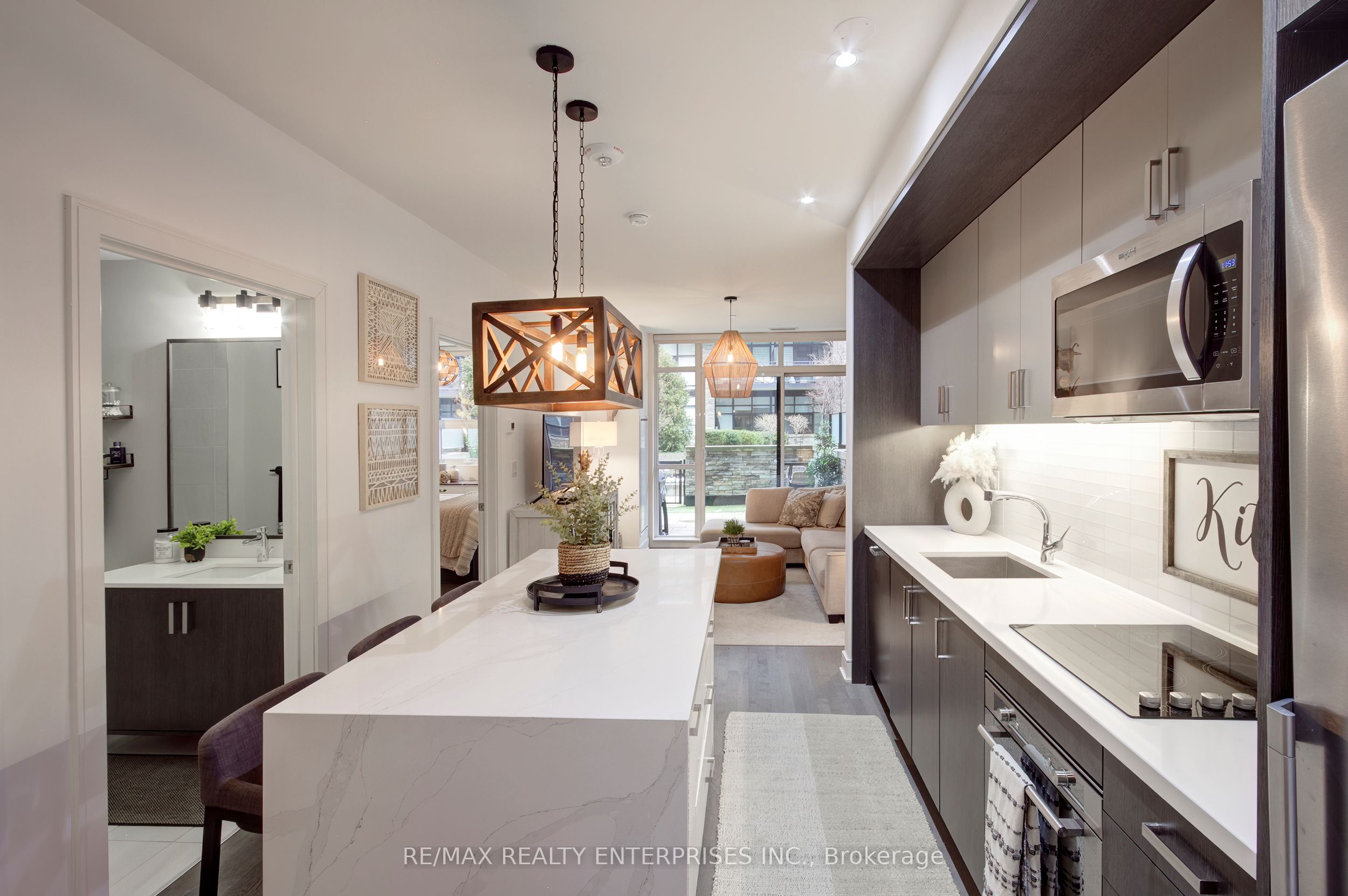 1575 Lakeshore Road W GR45