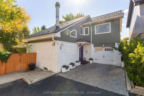 7 Pierpont Place Mississauga ON L5N 5V1