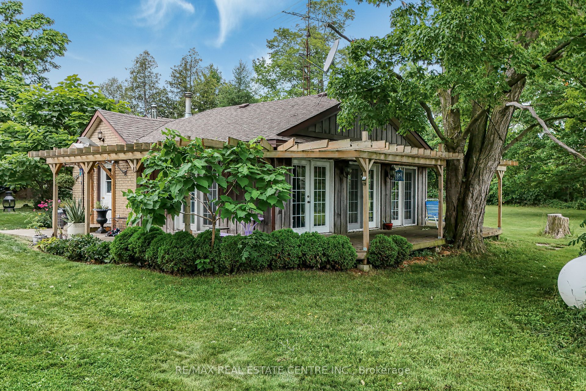 1374 5th Concession Road W