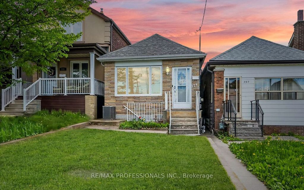 Photo of 278 Caledonia Road, Toronto, ON M6E 4T3 (MLS # W13166576)
