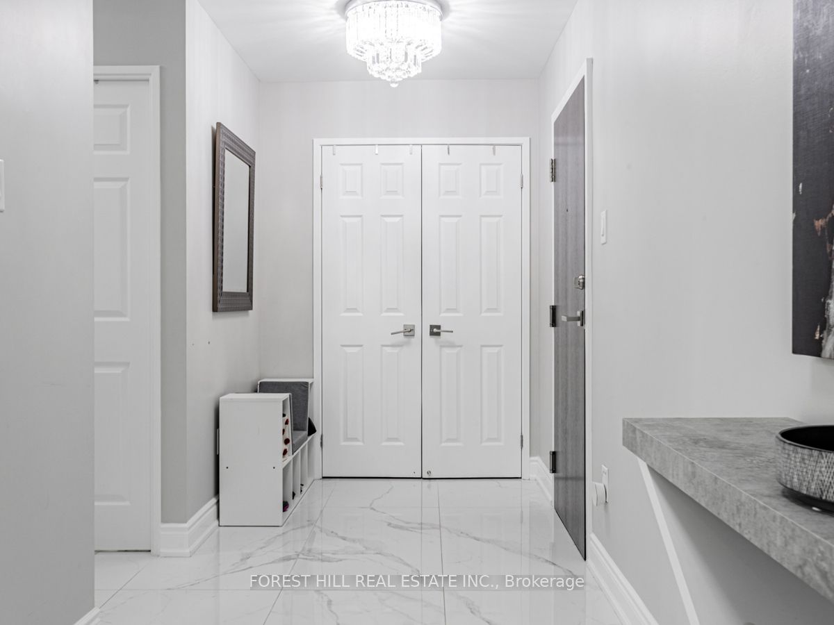 15 Mcmurrich Street 201