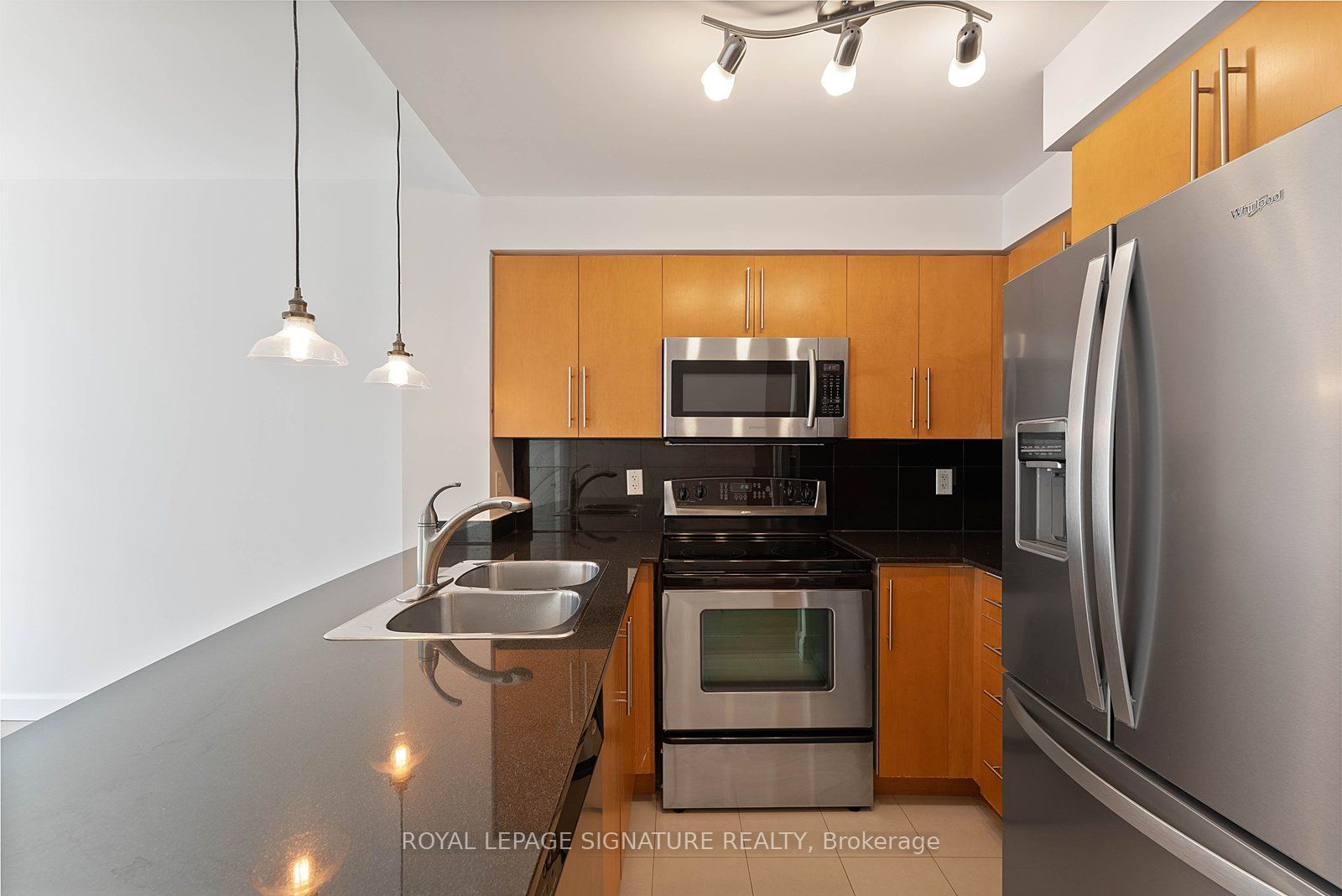 18 Yonge Street PH11