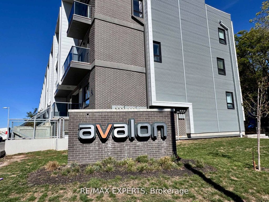 Photo of 1430 Highland Road #33A, Kitchener, ON N2N 0C3 (MLS # X12751582)