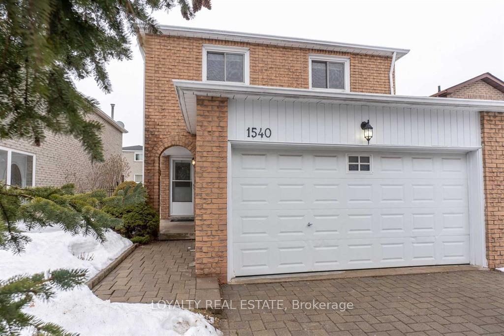Photo of 1540 Marshcourt Drive, Pickering, ON L1V 6C6 (MLS # E12847102)