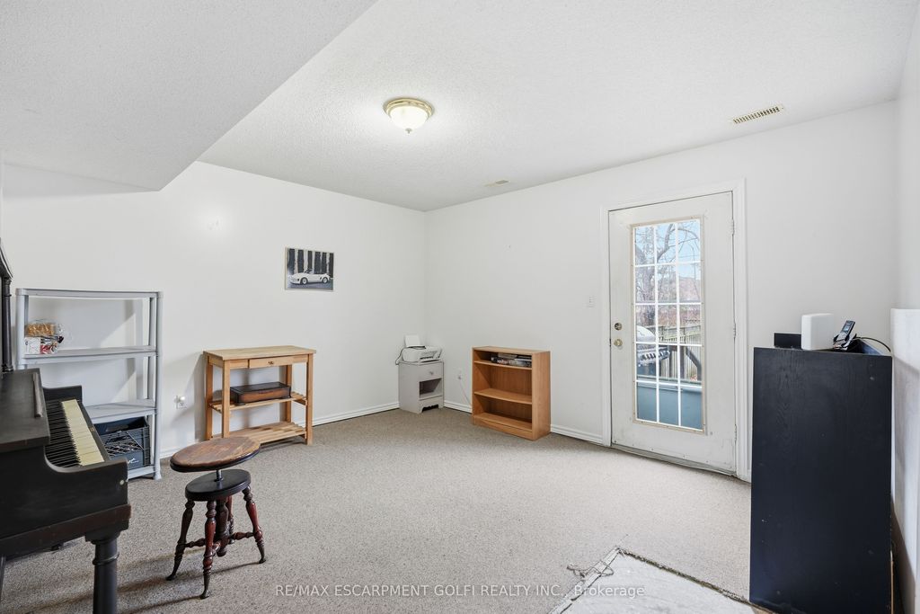 Photo of 47 Walnut Street, Brantford, ON N3T 1H1 (MLS # X12705574)