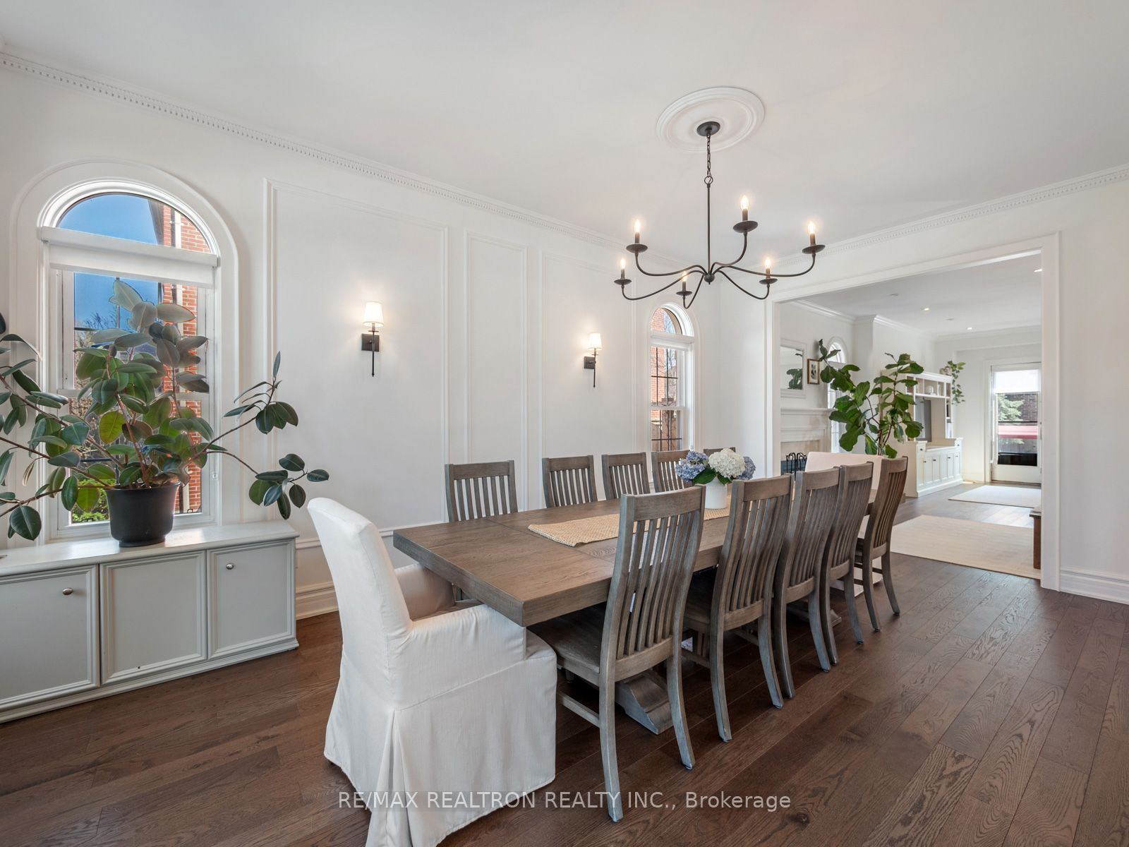 1 Willett Crescent