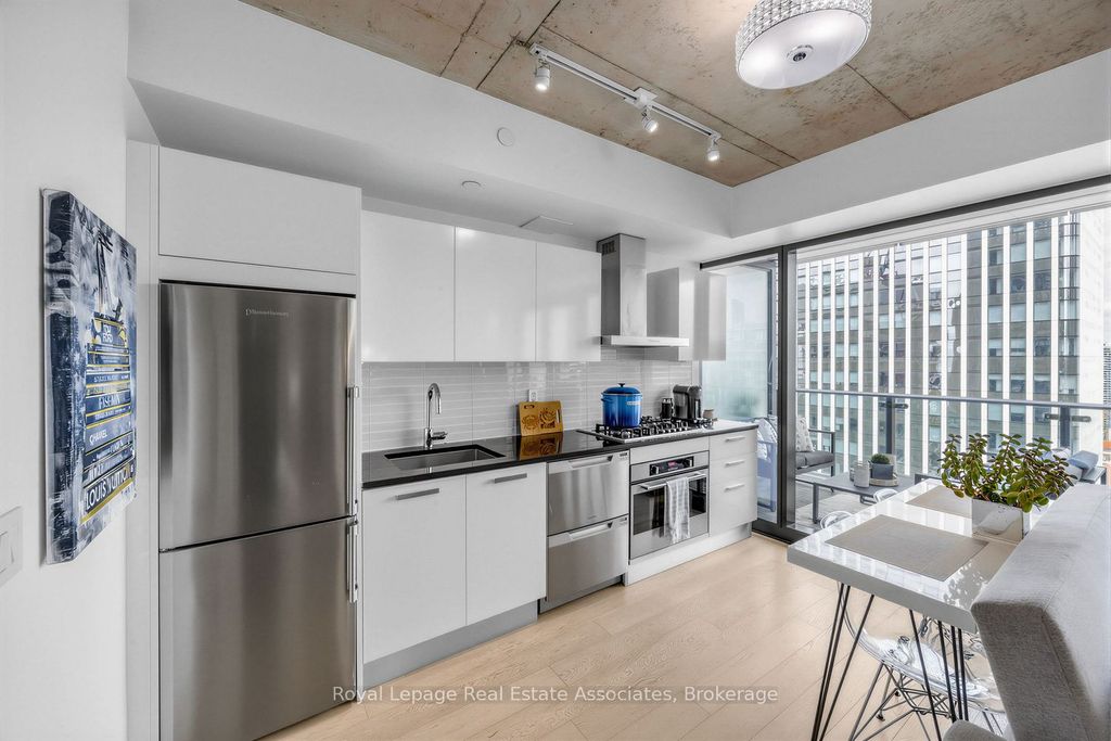 Photo of 224 King Street W #3102, Toronto, ON M5H 0A6 (MLS # C13025380)