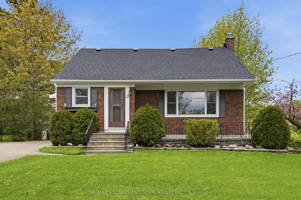Photo of 12 Valley Road, St. Catharines, ON L2S 1Y6 (MLS # X13093496)