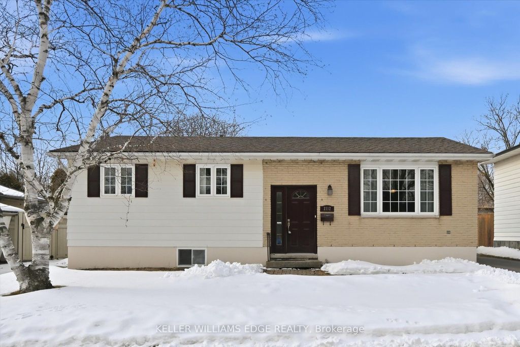 Photo of 2112 Cavendish Drive, Burlington, ON L7P 1Z3 (MLS # W12830434)