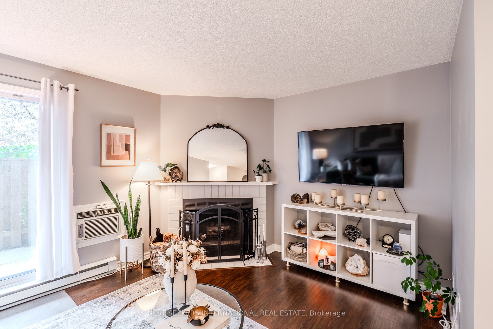 95 Trailwood Drive 711