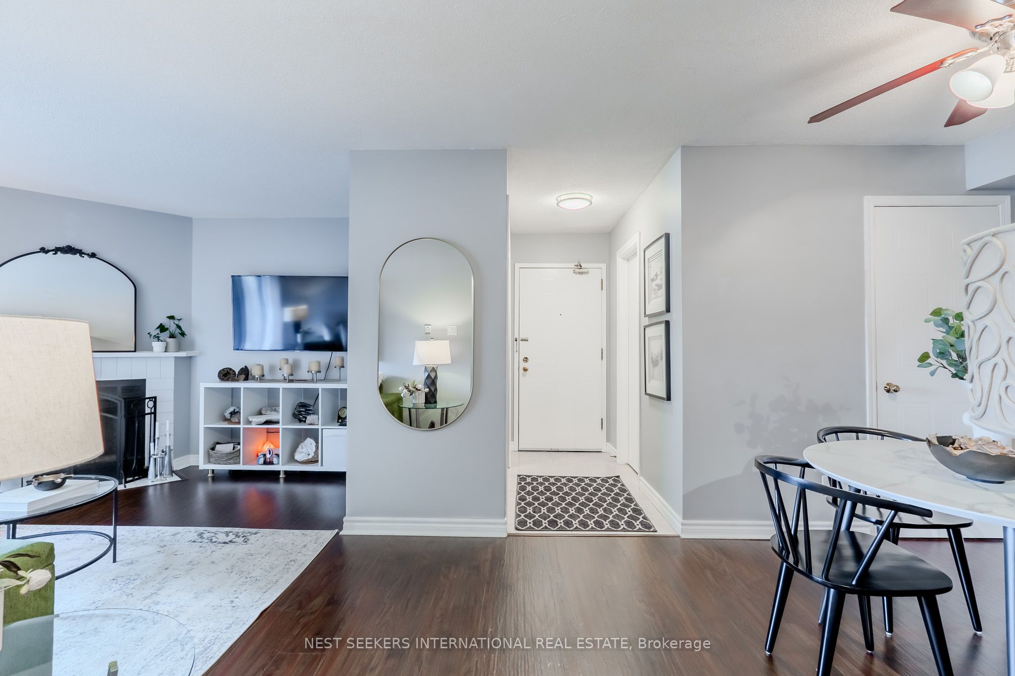 95 Trailwood Drive 711