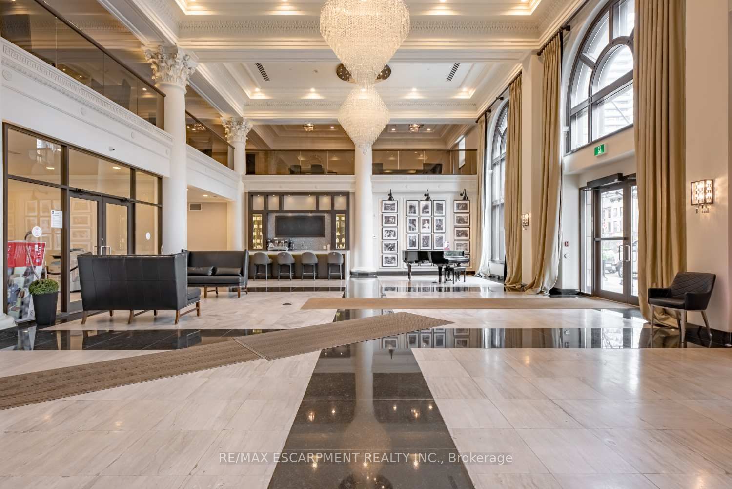 112 King Street E LPH01